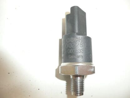 Sensor de pressão de combustível Bosch 0281002283 19207R