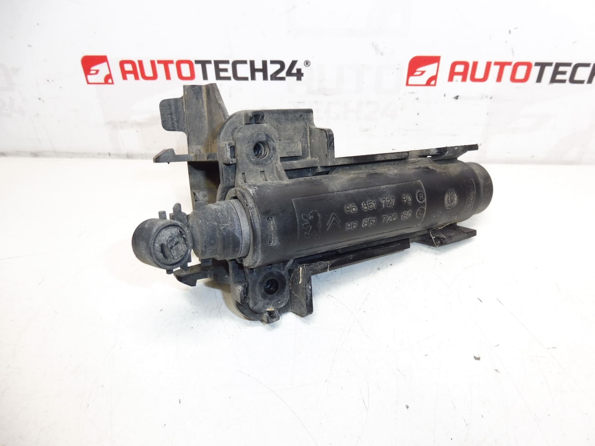 Lavador de farol esquerdo Peugeot 3008 5008 9685172780 9685172680 6438AS - Image 2