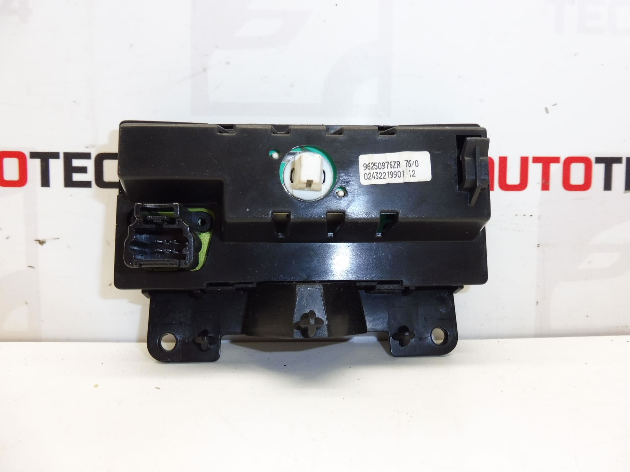 Visor Citroën Peugeot 96250976ZR 6155N2 - Image 2