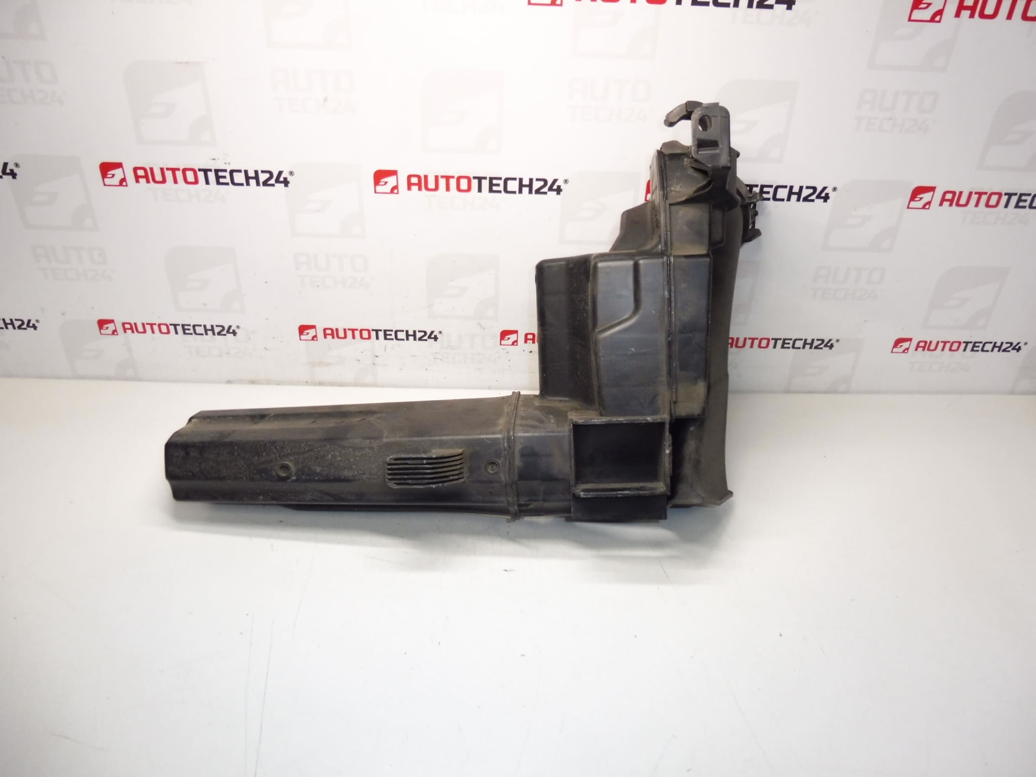 Ressonador de entrada de ar 1.4 VTI 70 kW 8FS Citroën Peugeot 9683339380 1436Q7